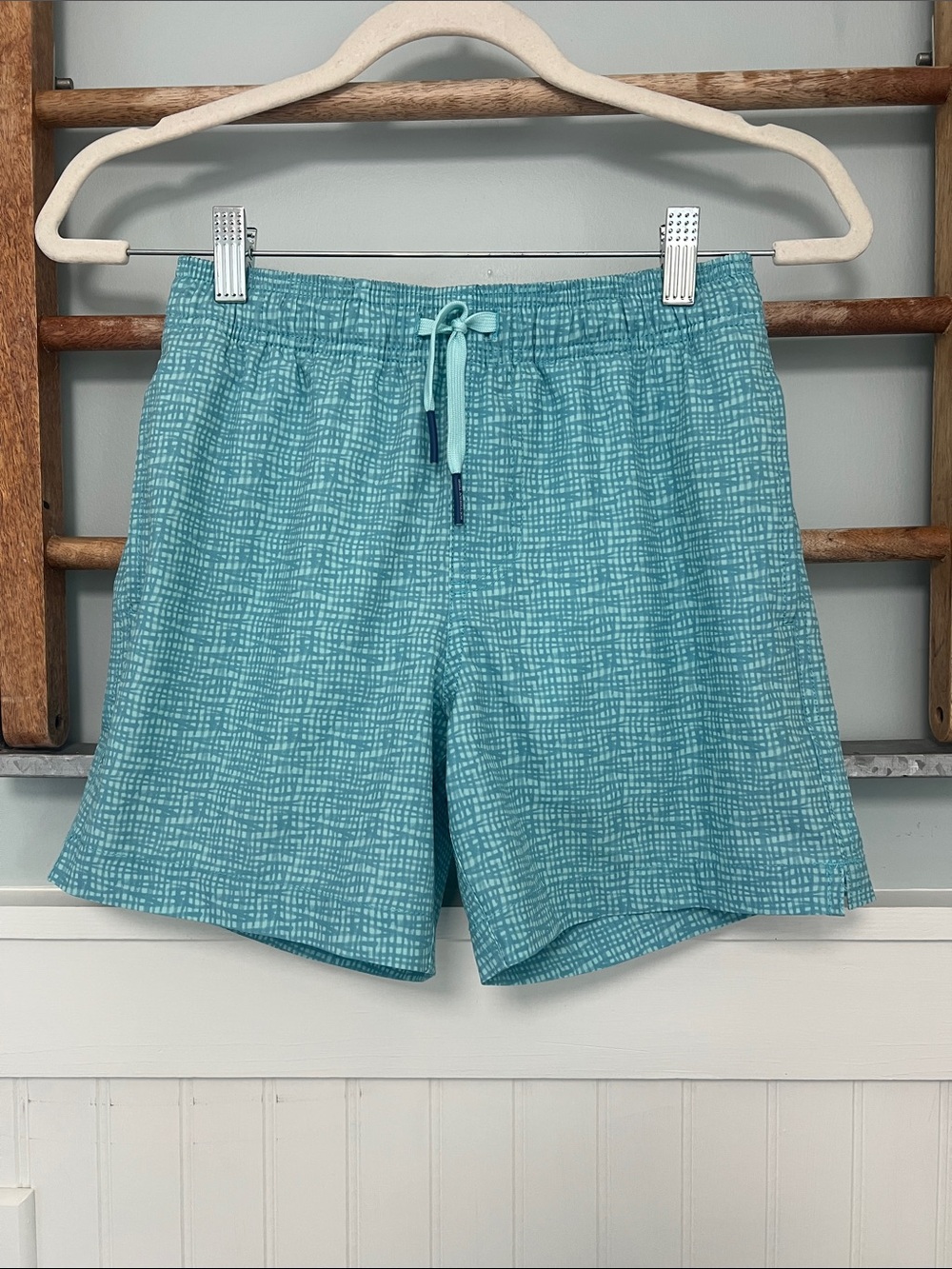 Boys Southern Tide Teal Grid-Print Swim Trunks size medium (8-10)